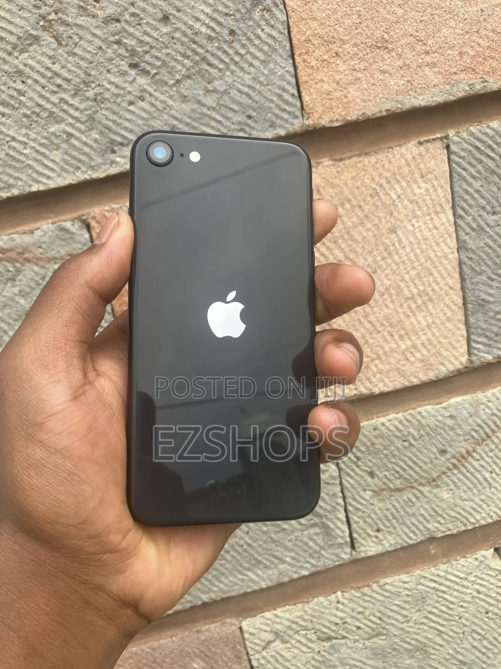 Apple iPhone SE (2022) 64 GB Black