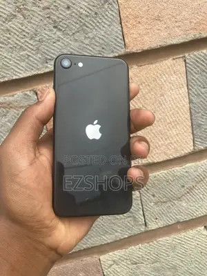 Apple iPhone SE (2022) 64 GB Black