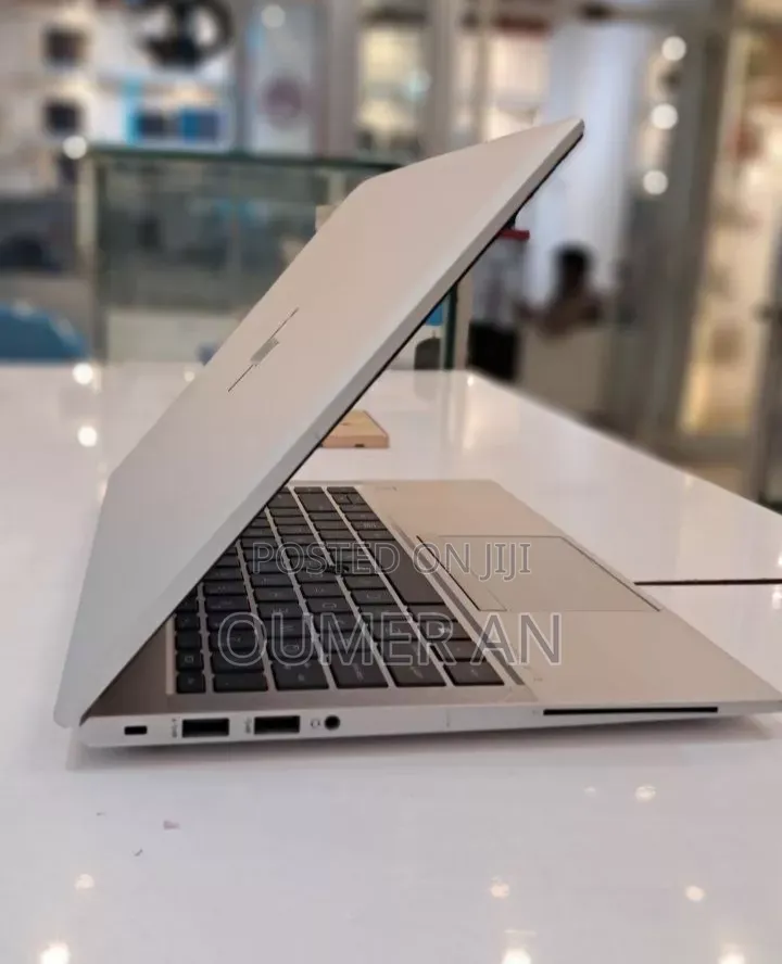 New Laptop HP EliteBook 840 G8 16GB Intel Core i5 SSD 512GB