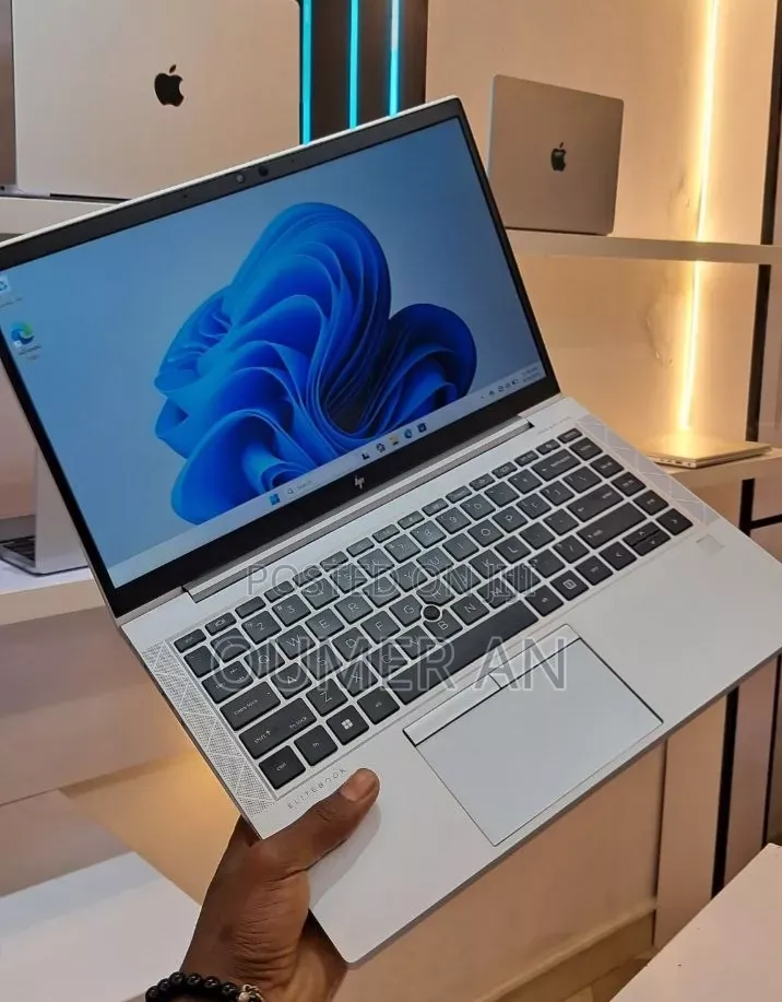New Laptop HP EliteBook 840 G8 16GB Intel Core i5 SSD 512GB