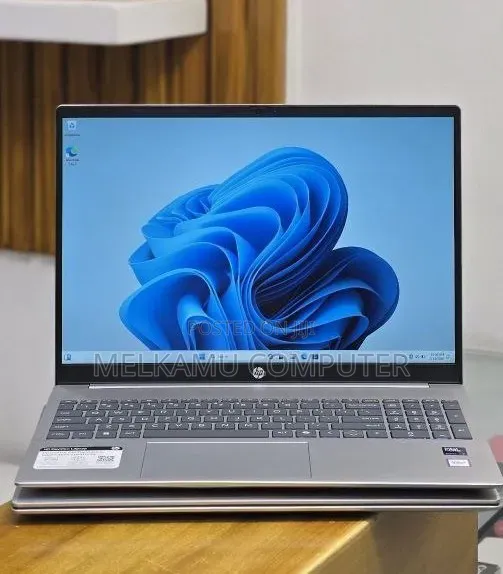 New Laptop HP Pavilion 15 16GB Intel Core Ultra 7 SSD 512GB