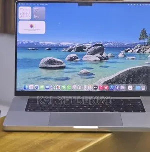 New Laptop Apple MacBook Pro 2016 32GB SSD 512GB