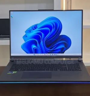 New Laptop Asus ROG Strix G17 16GB Intel Core i9 SSD 1T