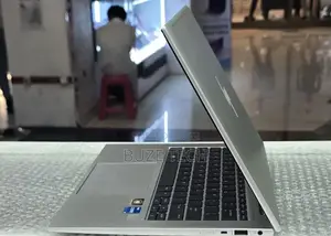 New Laptop HP EliteBook 840 G9 16GB Intel Core i5 SSD 512GB