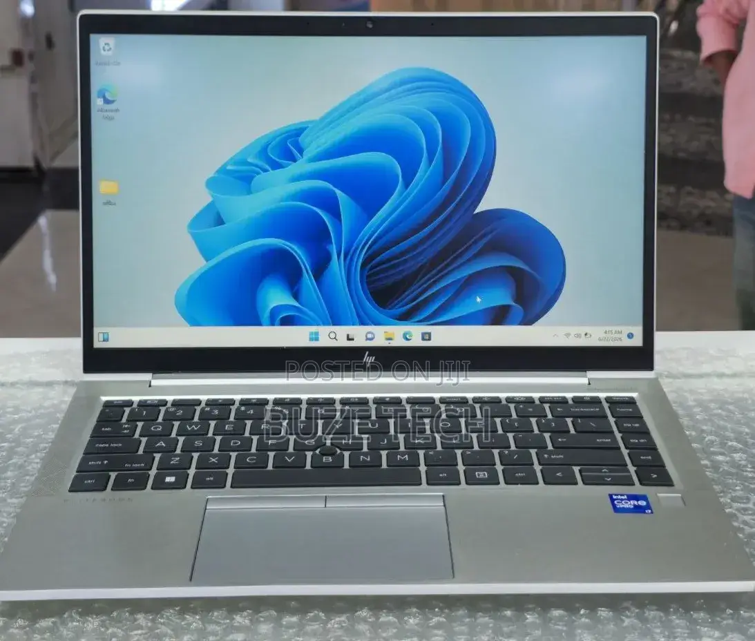 New Laptop HP EliteBook 840 G8 16GB Intel Core i7 SSD 512GB
