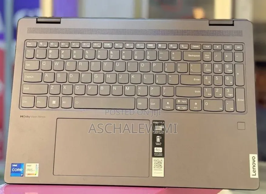 New Laptop Lenovo Yoga 7i 16GB Intel Core i7 SSD 512GB