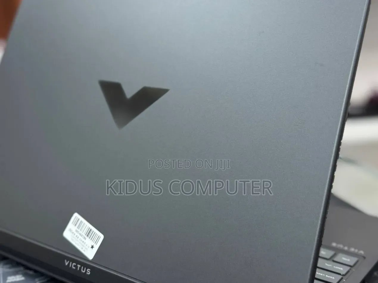 New Laptop HP Victus 15 16GB Intel Core i7 SSD 1T