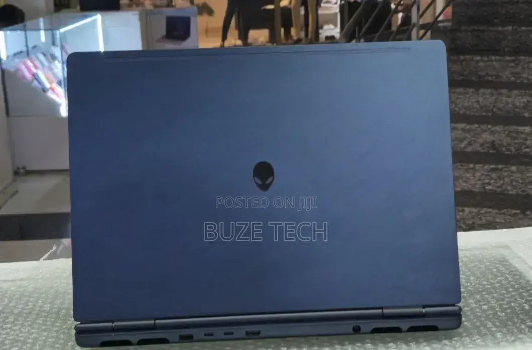 New Laptop Alienware 16x Aurora 32GB Intel Core Ultra 9 SSD 1T
