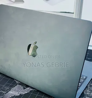 New Laptop Apple MacBook 16GB Apple M2 SSD 512GB