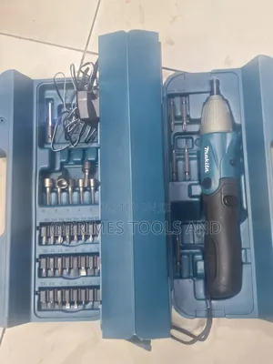 Makita Cordless Screwdriver Set | Rechargeable Multi-Bit Tool Kit