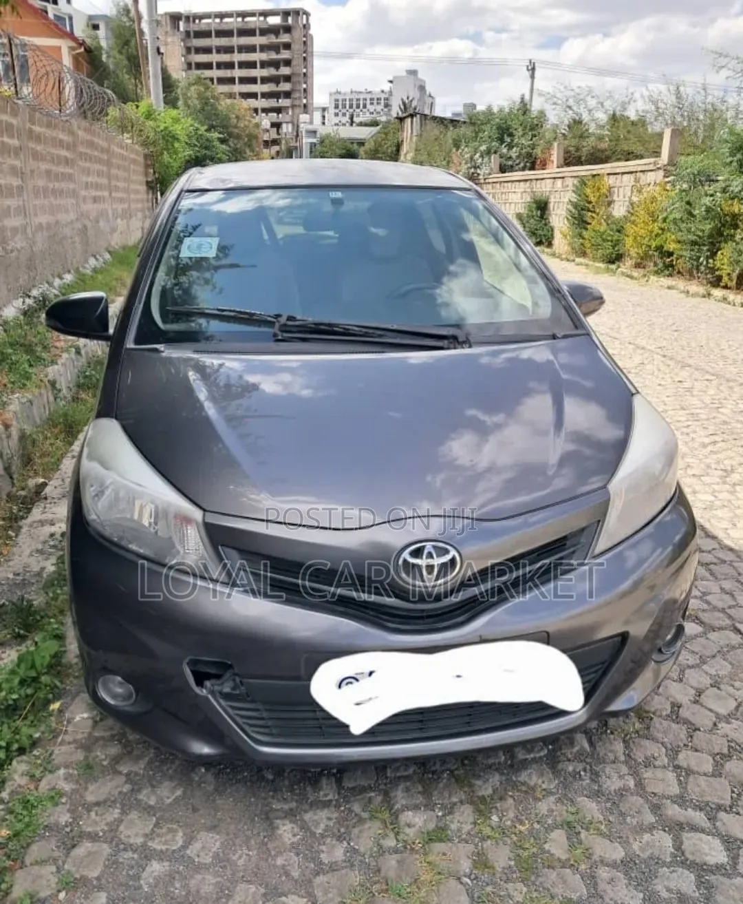 Toyota Yaris 2013 Gray