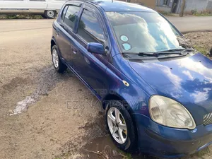 Toyota Vitz 2003 Blue