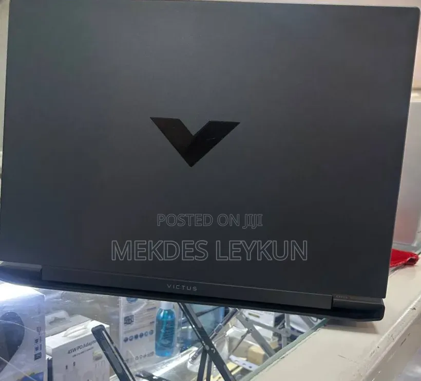 New Laptop HP Victus 15 16GB Intel Core i5 SSD 512GB
