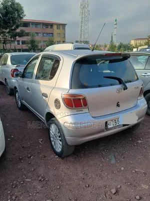 Toyota Yaris 2004 Silver