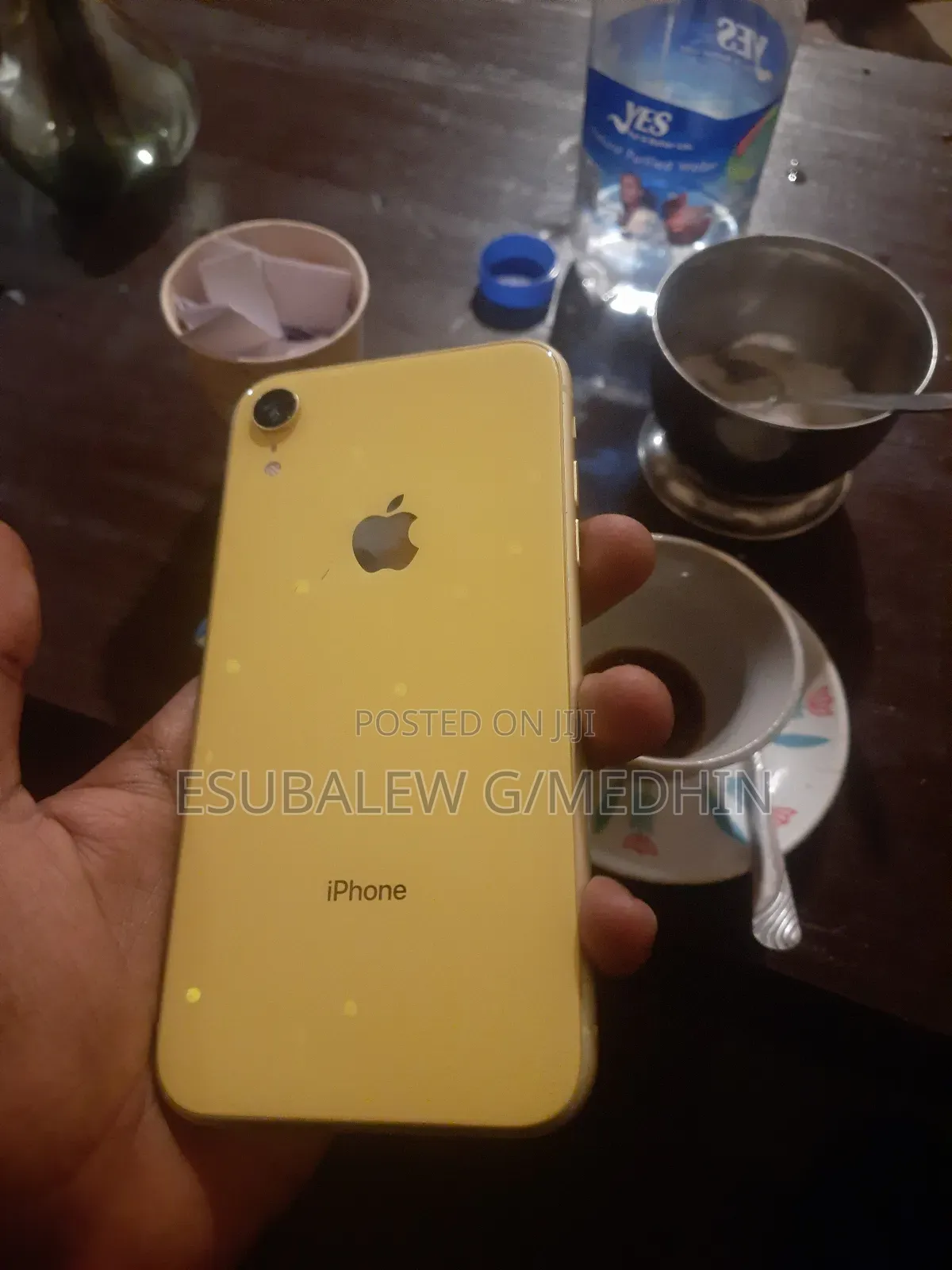 Apple iPhone XR 64 GB Yellow