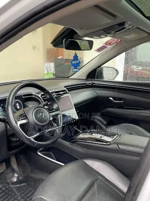 Hyundai Tucson 2022 White