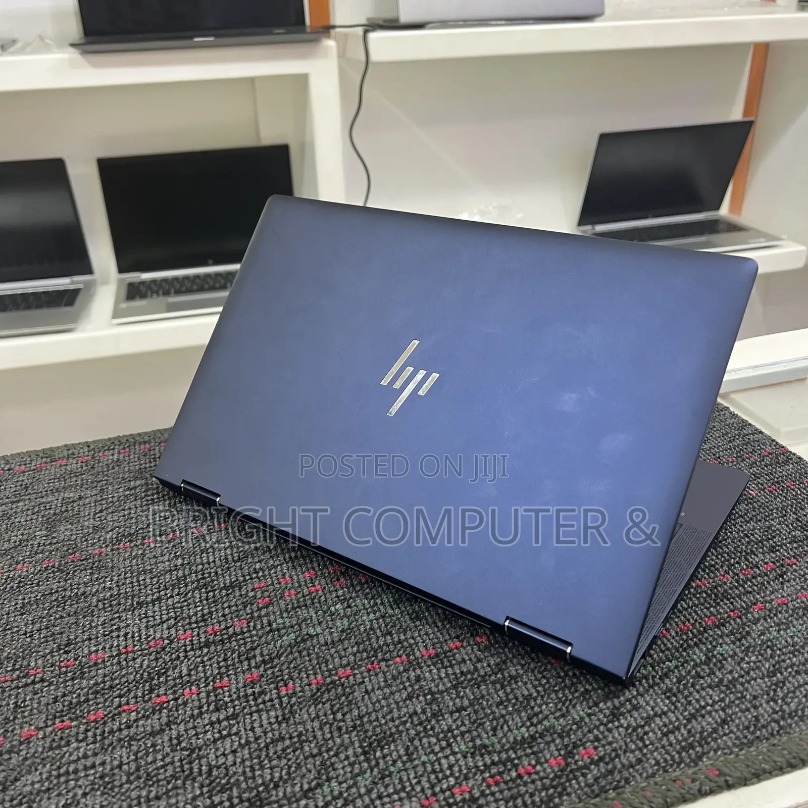 New Laptop HP Dragonfly Folio 16GB Intel Core i7 SSD 512GB