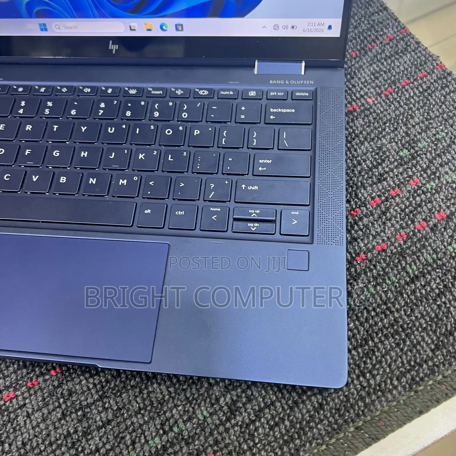 New Laptop HP Dragonfly Folio 16GB Intel Core i7 SSD 512GB