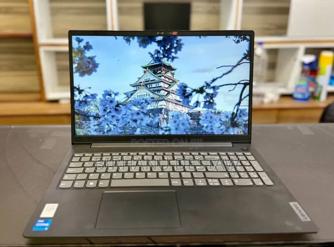 New Laptop Lenovo IdeaPad 1 12GB Intel Core i5 SSD 512GB