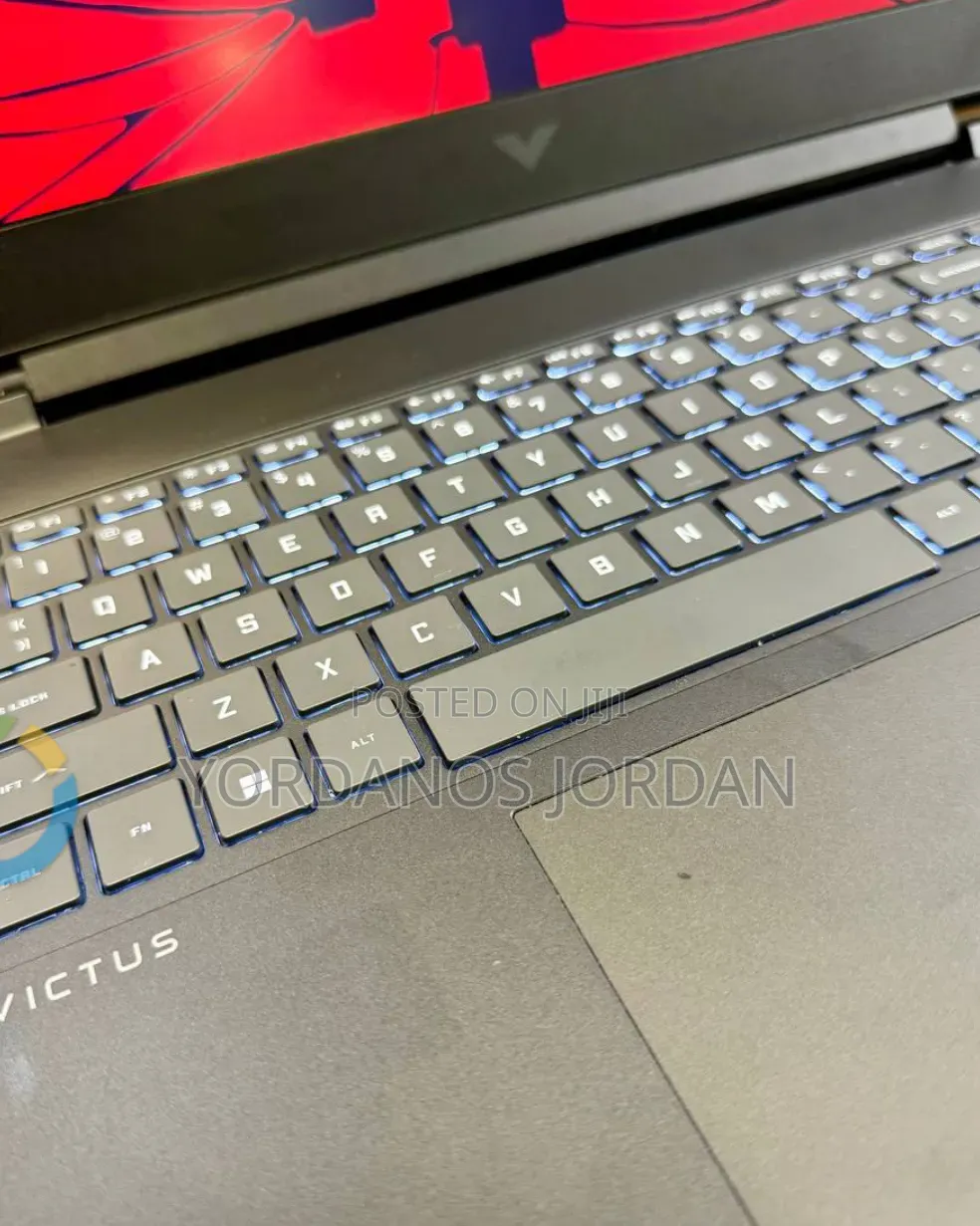 New Laptop HP Victus 16 16GB Intel Core i7 SSD 1T