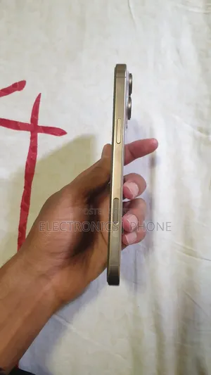 New Apple iPhone 16 Pro Max 512 GB Gold