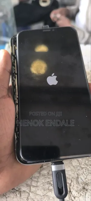 Apple iPhone X 64 GB White