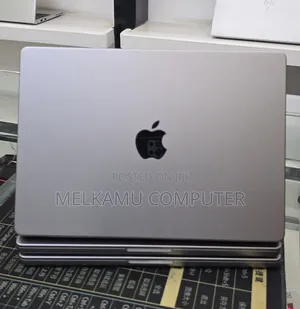 New Laptop Apple MacBook Pro 2020 M1 32GB Apple M1 SSD 512GB