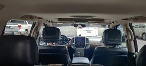 Toyota Land Cruiser 2011