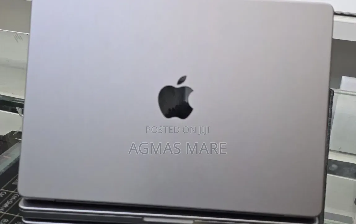 New Laptop Apple MacBook Pro 2021 M1 32GB Apple M1 Pro SSD 512GB