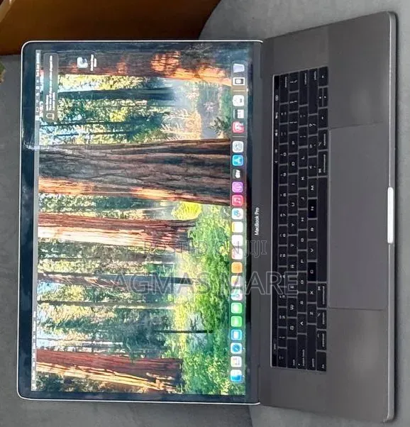 New Laptop Apple MacBook Pro 2019 32GB Intel Core i9 SSD 512GB