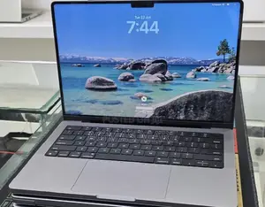 New Laptop Apple MacBook Pro 2021 M1 32GB Apple M1 Pro SSD 512GB