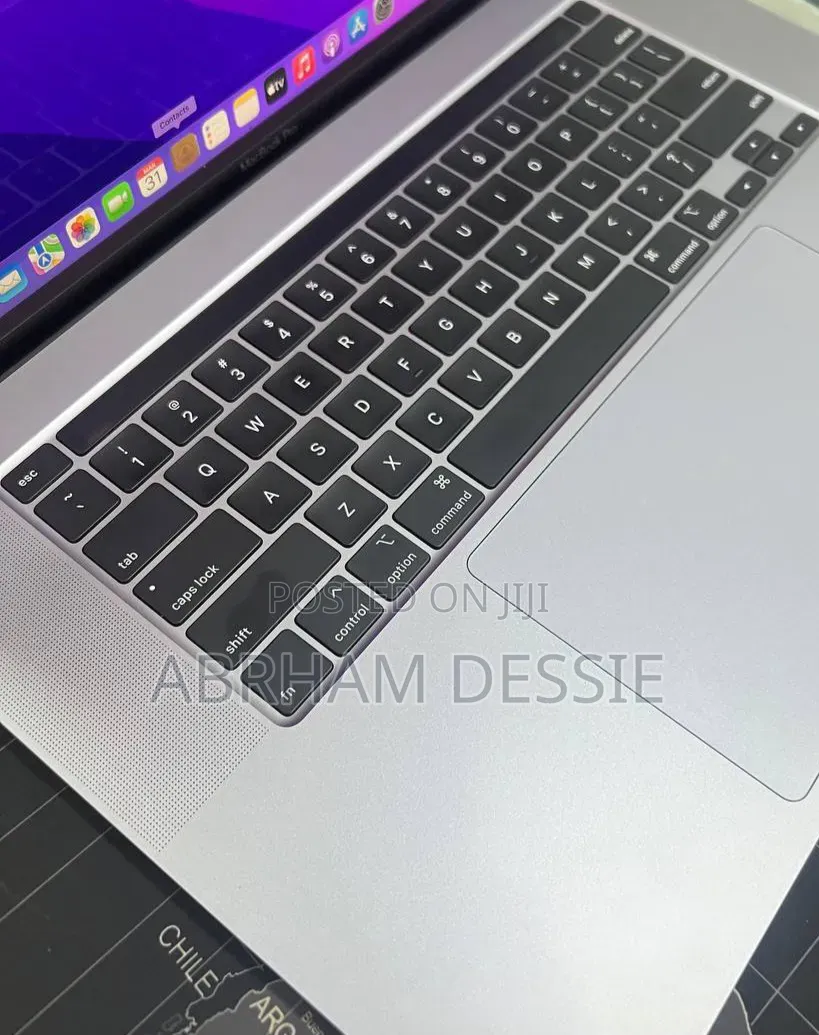 New Laptop Apple MacBook Pro 2019 32GB Apple M1 SSD 512GB