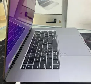 New Laptop Apple MacBook Pro 2019 32GB Apple M1 SSD 512GB