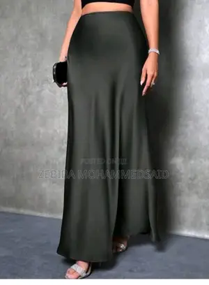 Elegant Wommen Skirt