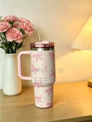 A Mug for Both Cold and Hot Drinks