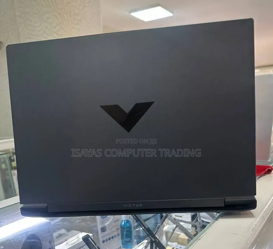 New Laptop HP Victus 15 16GB Intel Core i7 SSD 512GB