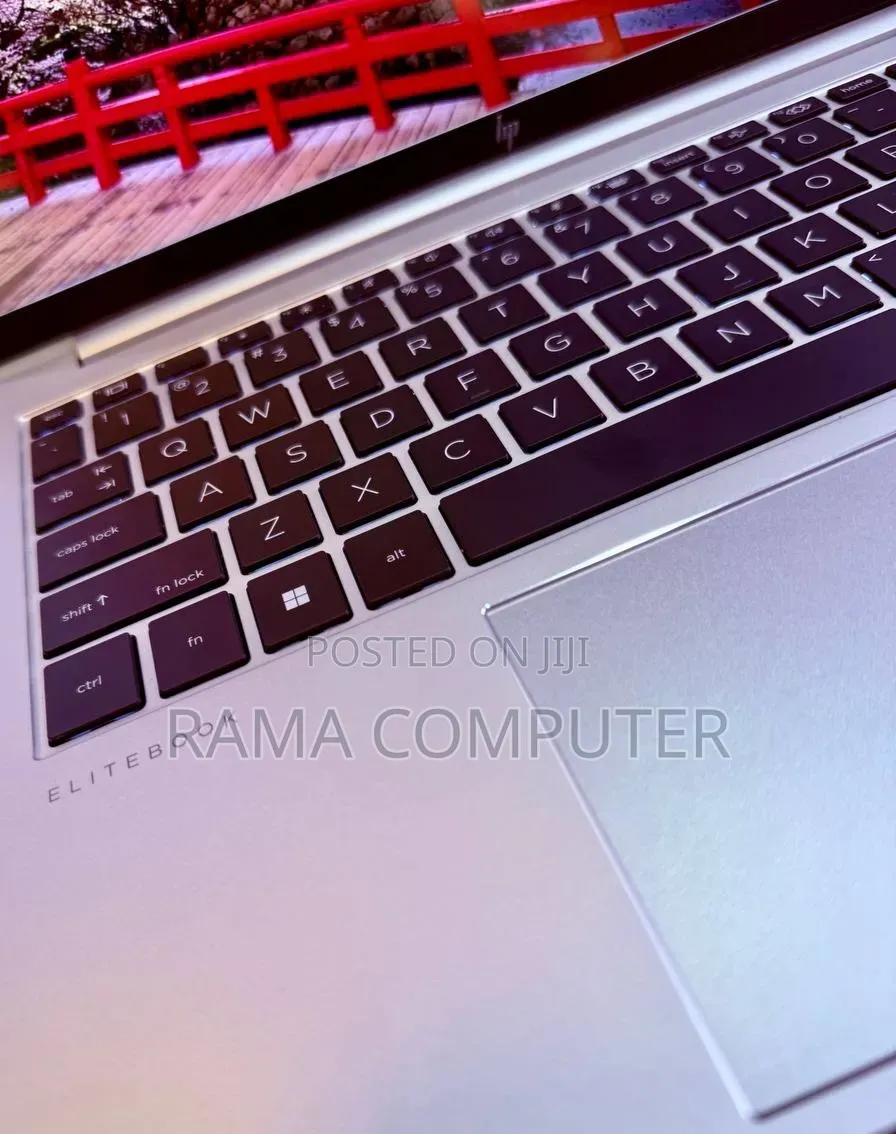 New Laptop HP EliteBook 840 G10 8GB Intel Core i7 SSD 1T