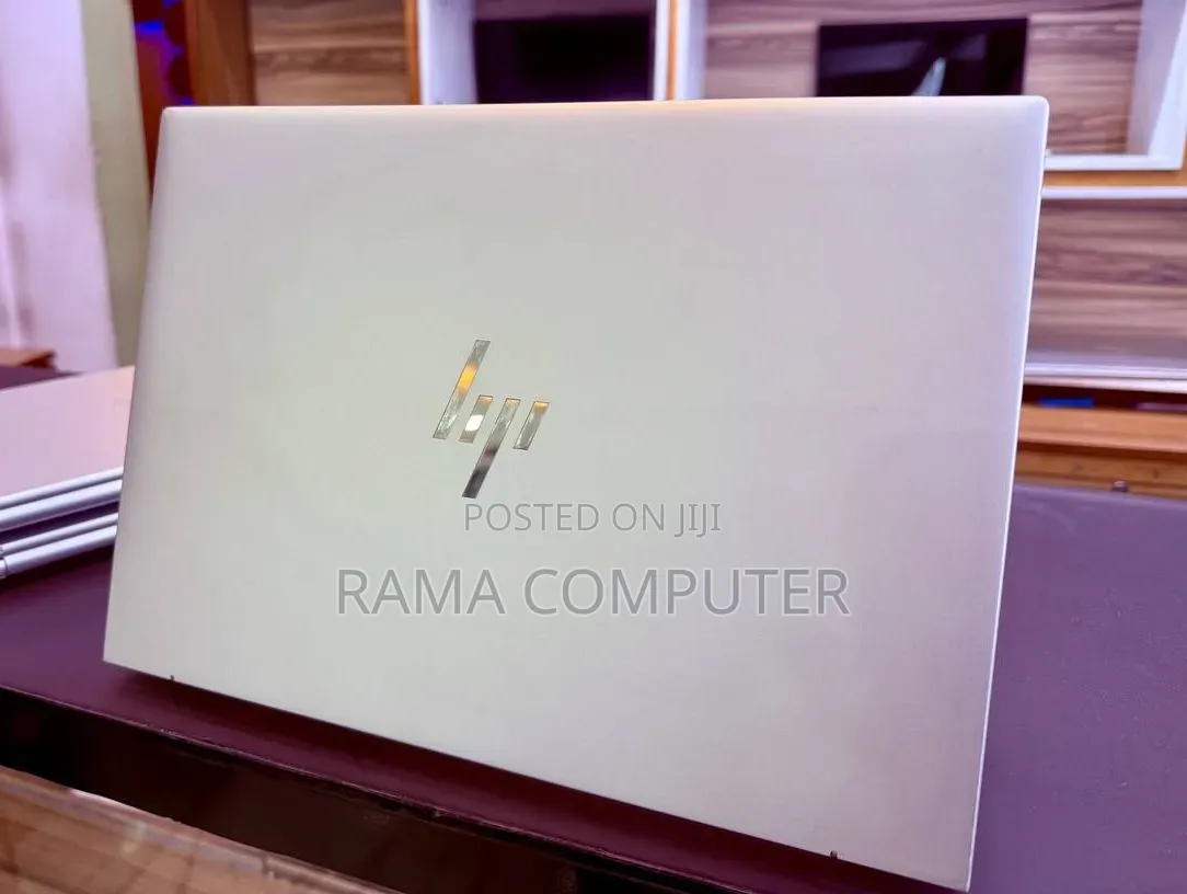 New Laptop HP EliteBook 840 G10 8GB Intel Core i7 SSD 1T