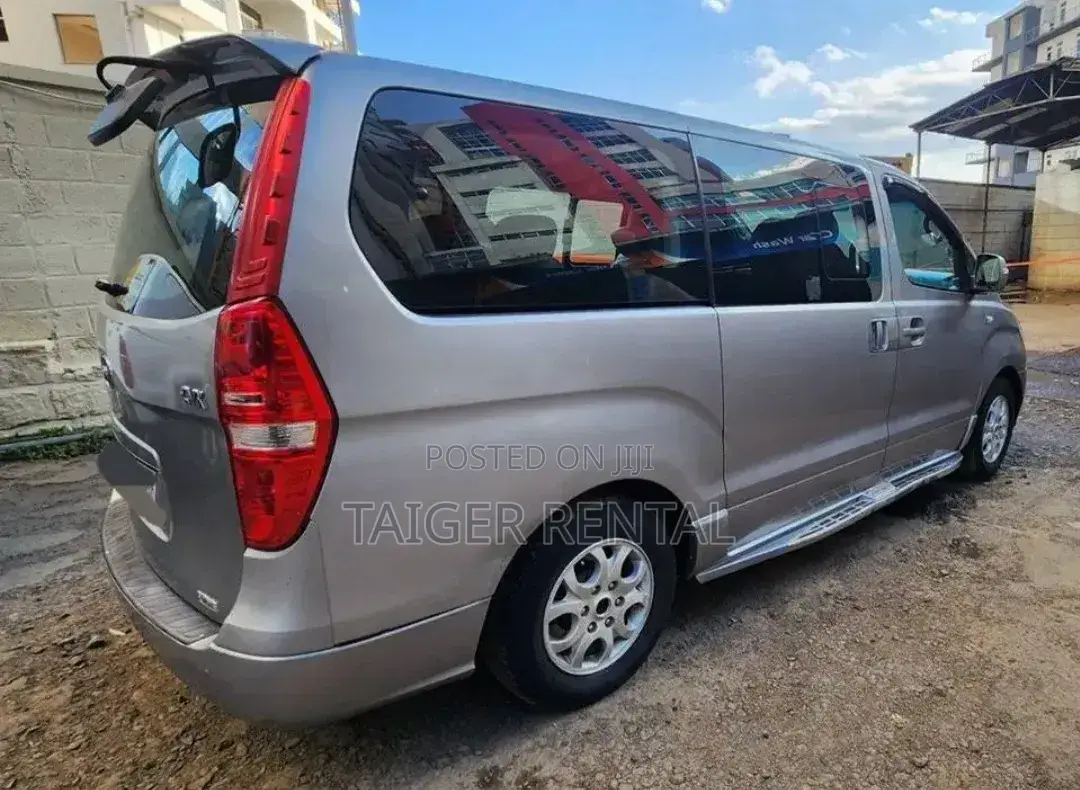 Hyundai Starex 2013 Grey