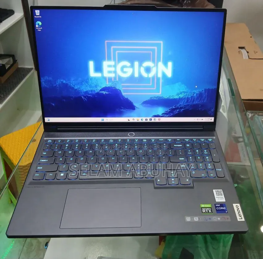 New Laptop Lenovo Lrgion 7i 16GB Intel Core i9 SSD 1T