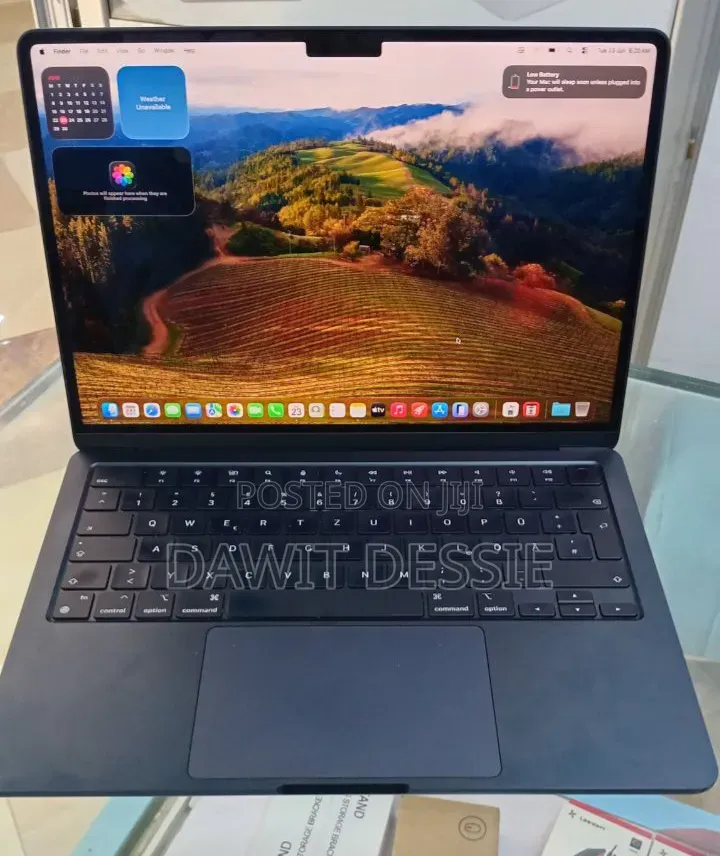 New Laptop Apple MacBook Air 2022 M2 16GB Apple M2 SSD 512GB