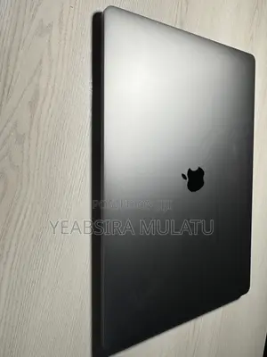 Laptop Apple MacBook Pro 2019 64GB Intel Core i9 SSD 512GB