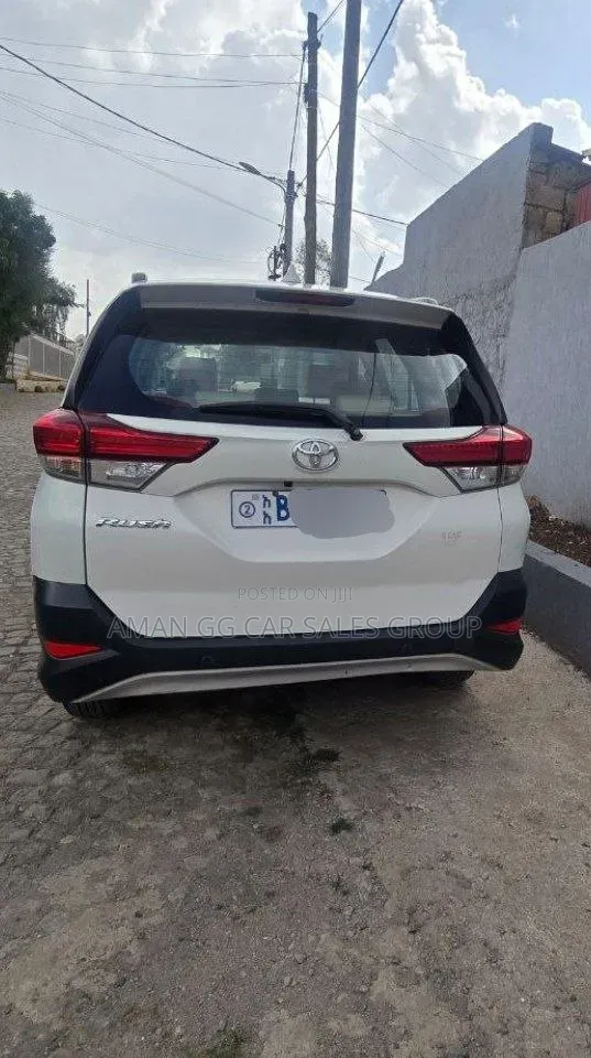 Toyota Rush 2021 White