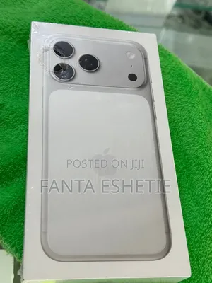 New Apple iPhone 17 Pro Max 256 GB Silver