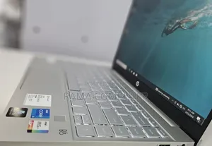 New Laptop HP Pavilion 13 8GB Intel Core i5 SSD 512GB