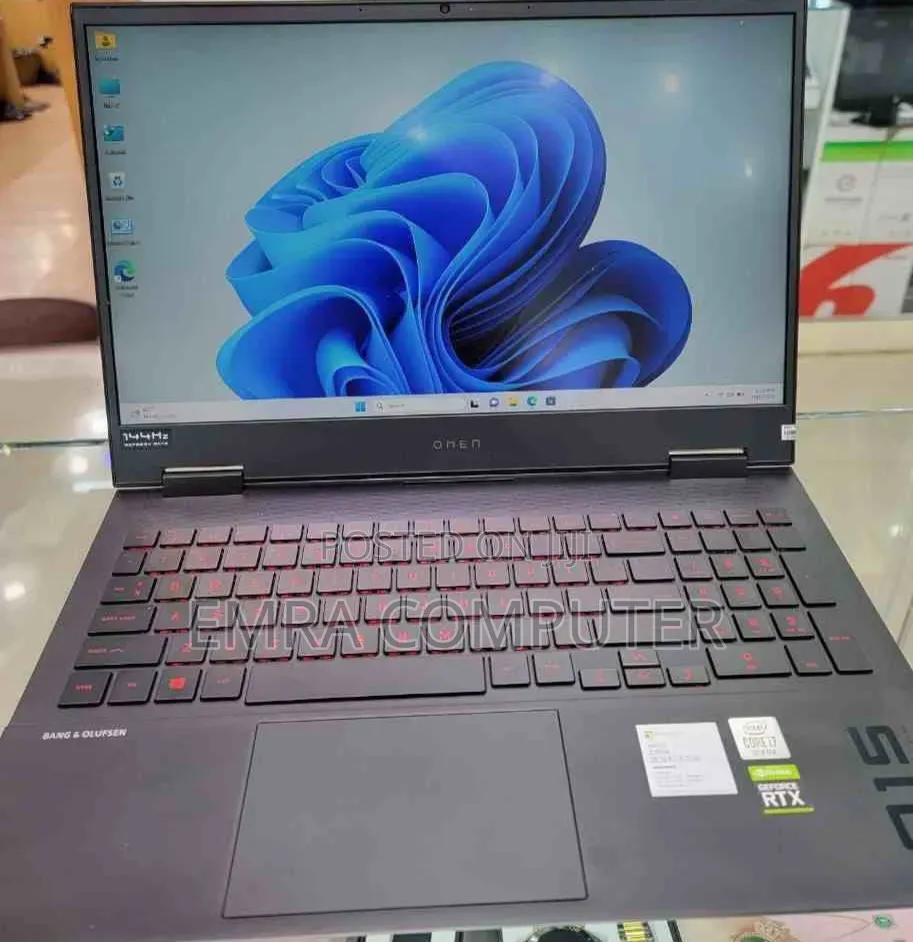 New Laptop HP 16GB Intel Core i7 SSD 1T