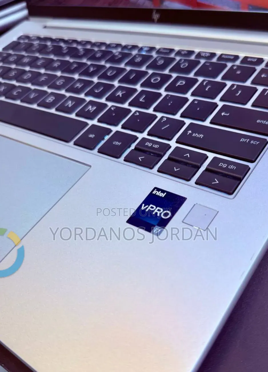 New Laptop HP EliteBook 840 G10 8GB Intel Core i7 SSD 1T