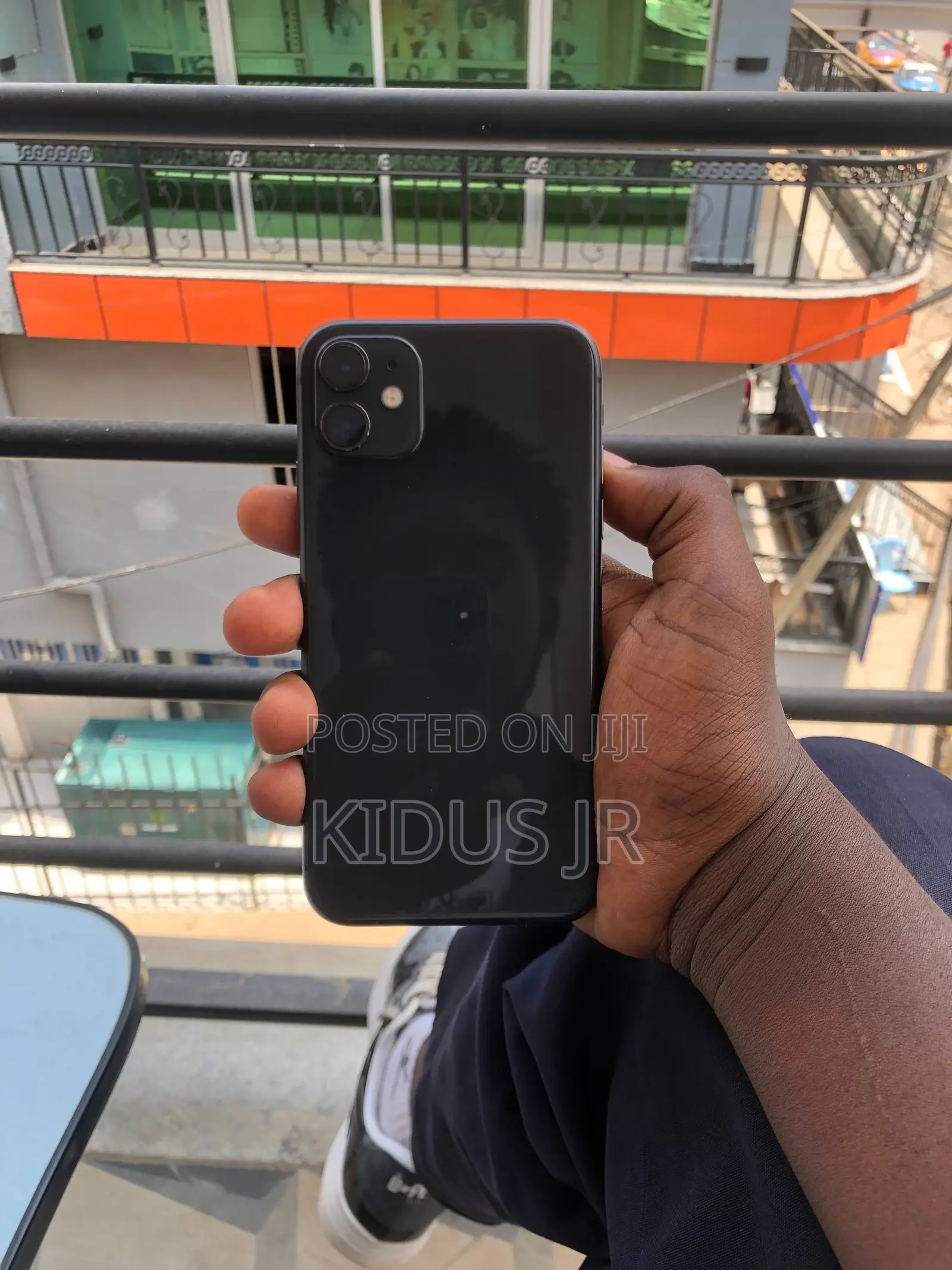 New Apple iPhone 11 64 GB Black