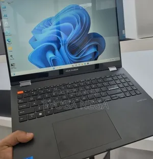 New Laptop Asus VivoBook 15 X505BA 16GB Intel Core i5 SSD 512GB