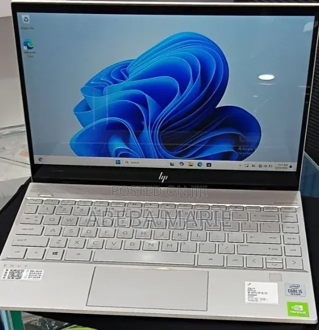 New Laptop HP Envy 13 8GB Intel Core i5 SSD 512GB